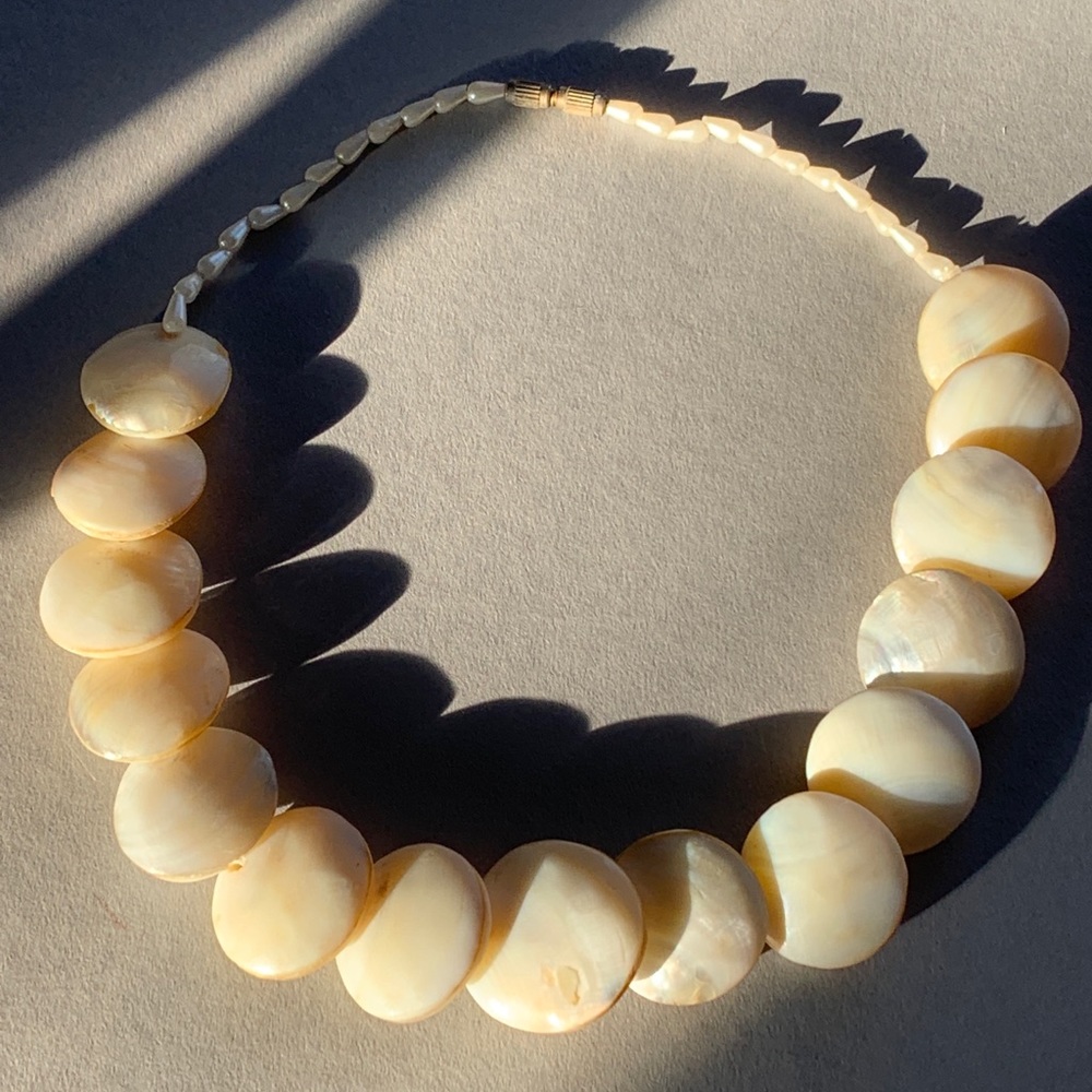 Vintage | Boho Chic Mother of Pearl Necklace